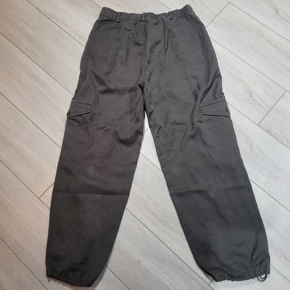 Contemporaine Women's Linen Blend Wide Leg Gathered Hem Cargo Pants Large Green - Picture 7 of 9